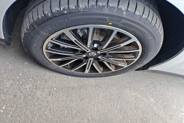 Used Leapmotor B10 2025 510 Joyful Edition Left Front Wheel Hub