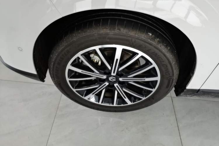 Used Leapmotor B10 2025 510 Joyful Edition Left Front Wheel Hub