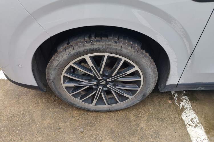 Used Leapmotor B10 2025 510 Joyful Edition Left Front Wheel Hub