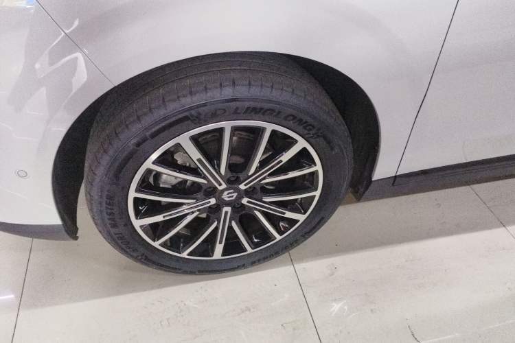 Used Leapmotor B10 2025 510 Joyful Edition Left Front Wheel Hub