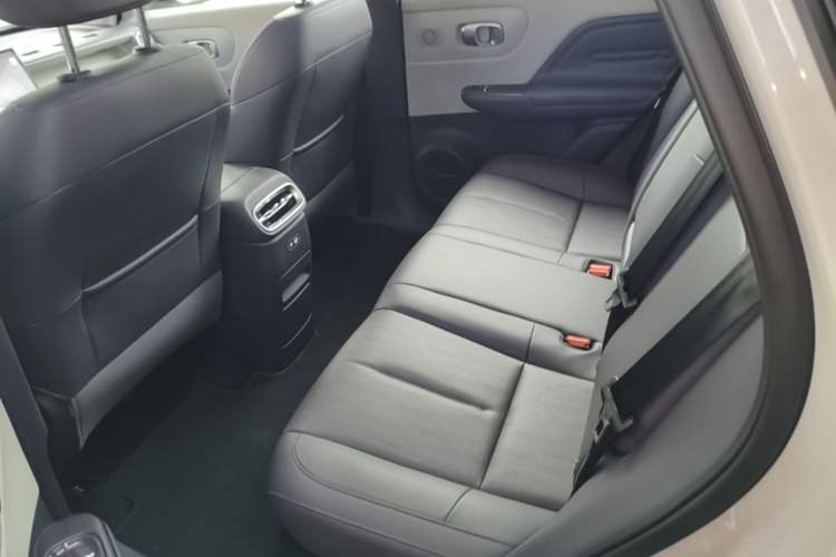 Used Leapmotor B10 2025 510 Joyful Edition Left Rear Seat