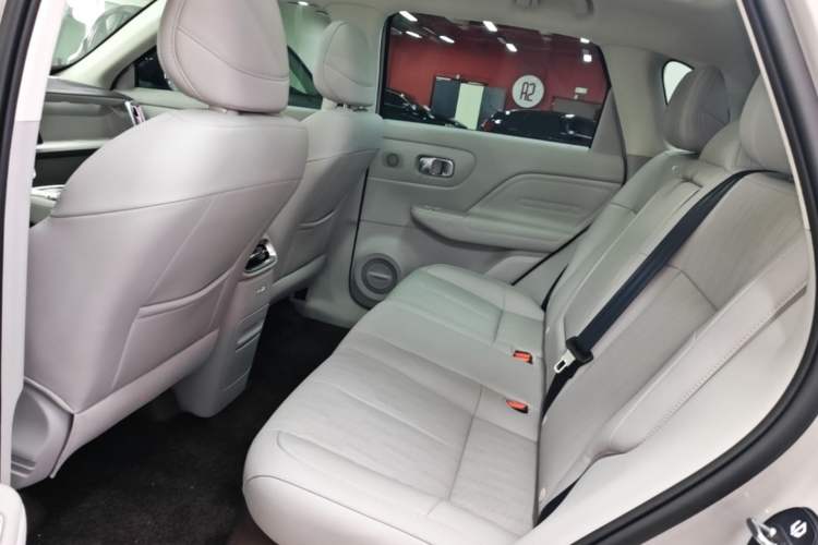 Used Leapmotor B10 2025 510 Joyful Edition Left Rear Seat