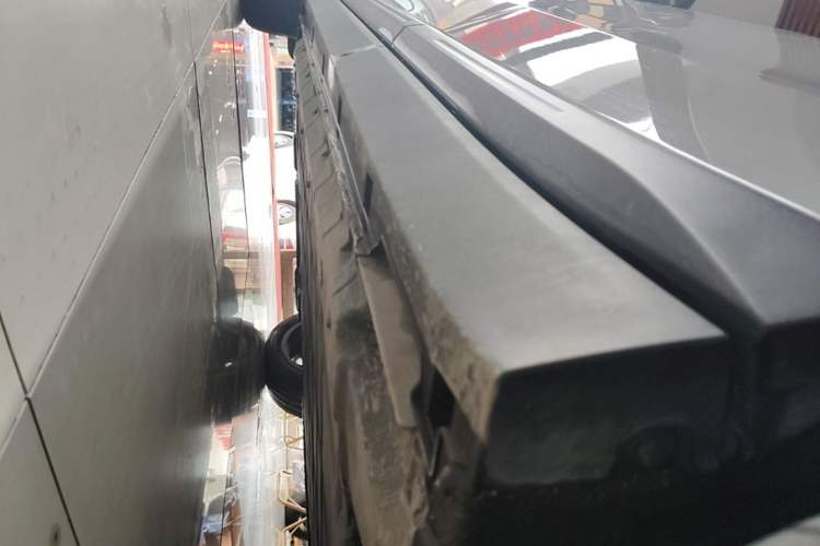 Used Leapmotor B10 2025 510 Joyful Edition Left Side Sill