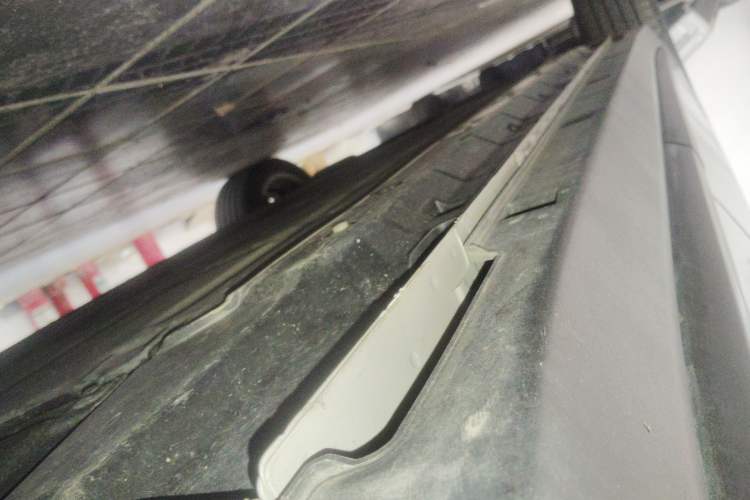 Used Leapmotor B10 2025 510 Joyful Edition Left Side Sill