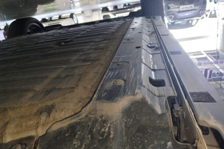 Used Leapmotor B10 2025 510 Comfort Edition Left Side Sill