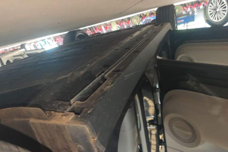 Used Leapmotor B10 2025 510 Joyful Edition Left Side Sill