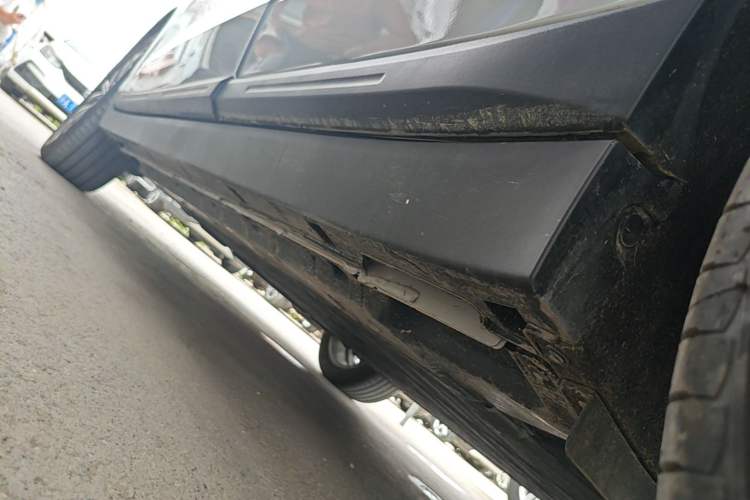 Used Leapmotor B10 2025 510 Joyful Edition Left Side Sill