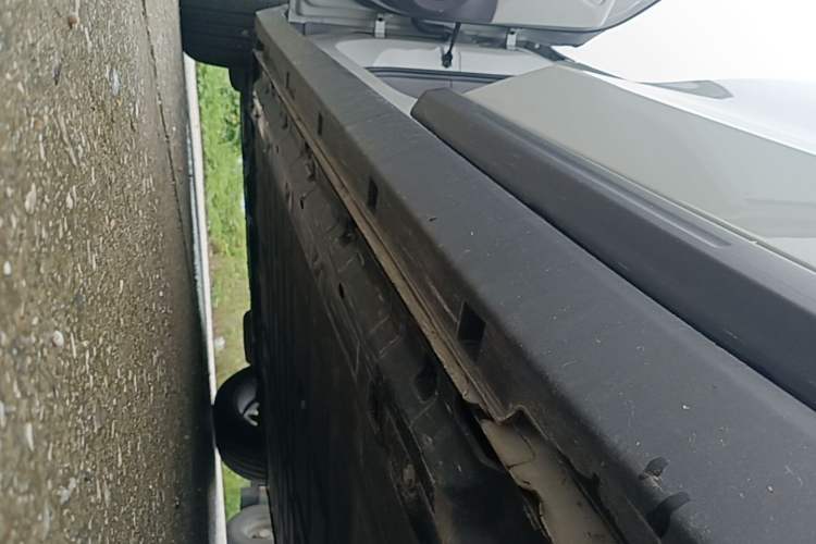 Used Leapmotor B10 2025 510 Joyful Edition Left Side Sill