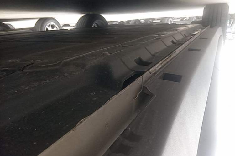 Used Leapmotor B10 2025 510 Joyful Edition Left Side Sill