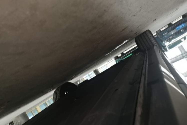 Used Leapmotor B10 2025 510 Joyful Edition Left Side Sill
