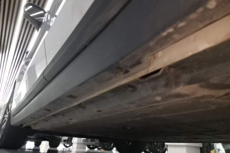 Used Leapmotor B10 2025 510 Joyful Edition Left Side Sill