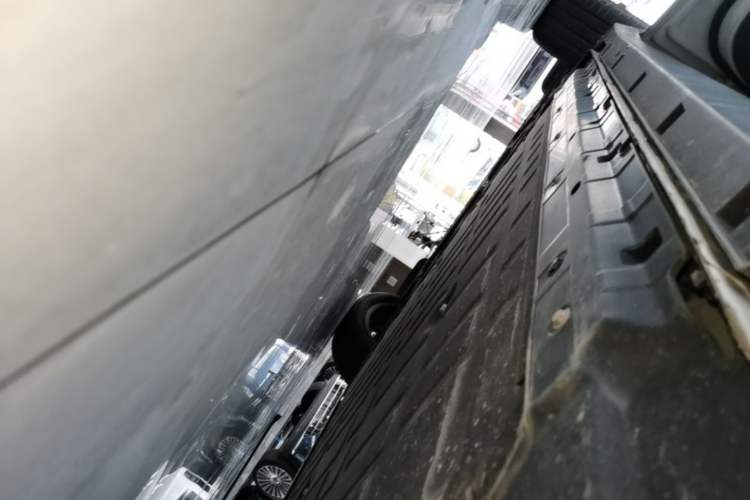 Used Leapmotor B10 2025 510 Joyful Edition Left Side Sill