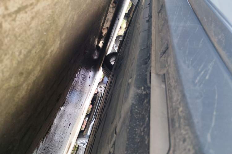 Used Leapmotor B10 2025 510 Joyful Edition Left Side Sill