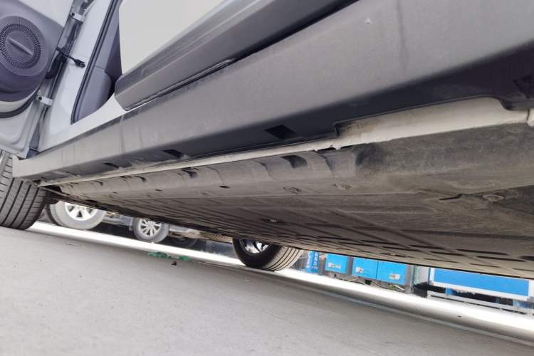 Used Leapmotor B10 2025 510 Joyful Edition Left Side Sill