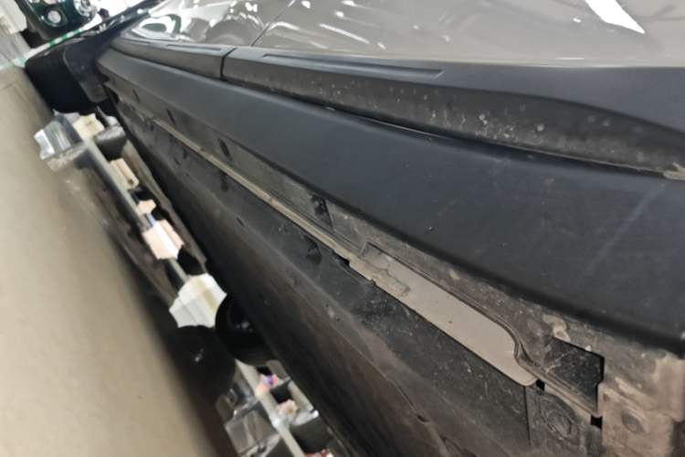 Used Leapmotor B10 2025 510 Joyful Edition Left Side Sill