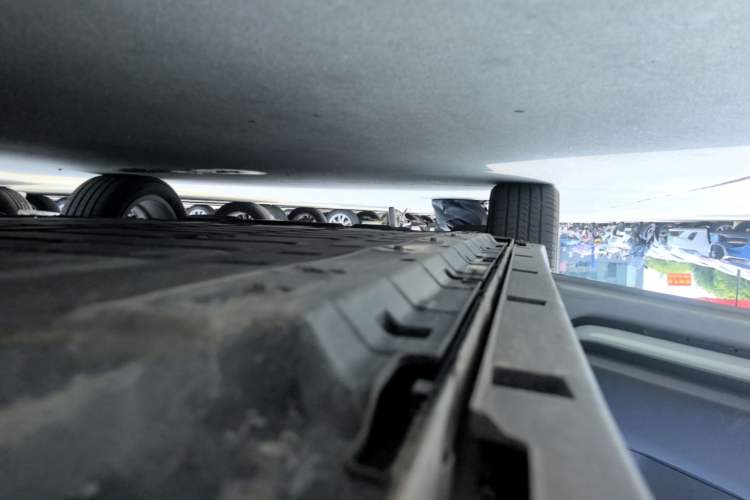 Used Leapmotor B10 2025 510 Joyful Edition Left Side Sill