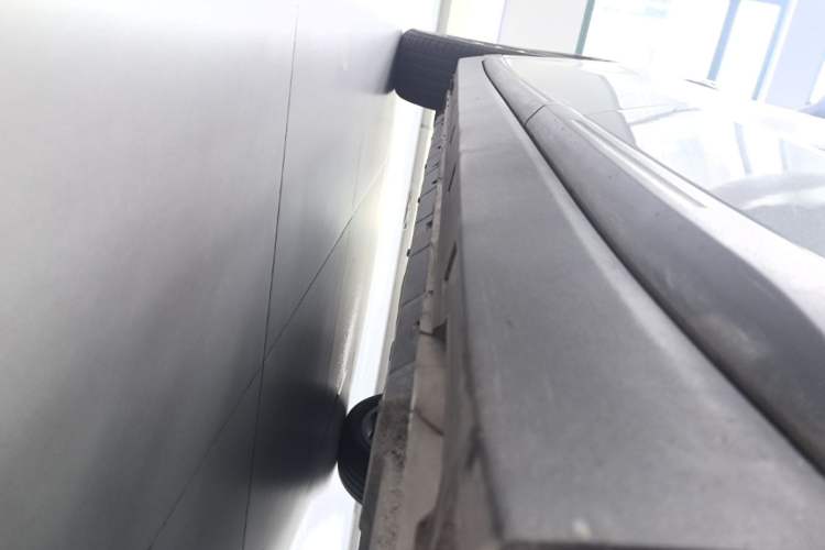 Used Leapmotor B10 2025 510 Joyful Edition Left Side Sill
