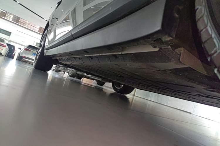 Used Leapmotor B10 2025 510 Joyful Edition Left Side Sill