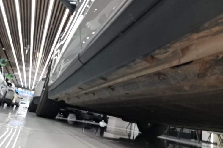Used Leapmotor B10 2025 510 Joyful Edition Left Side Sill