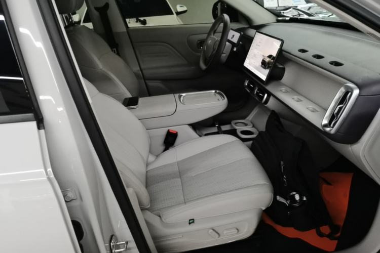 Used Leapmotor B10 2025 600 LiDAR Version Right Front Seat