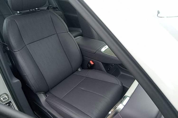 Used Leapmotor B10 2025 510 Joyful Edition Right Front Seat