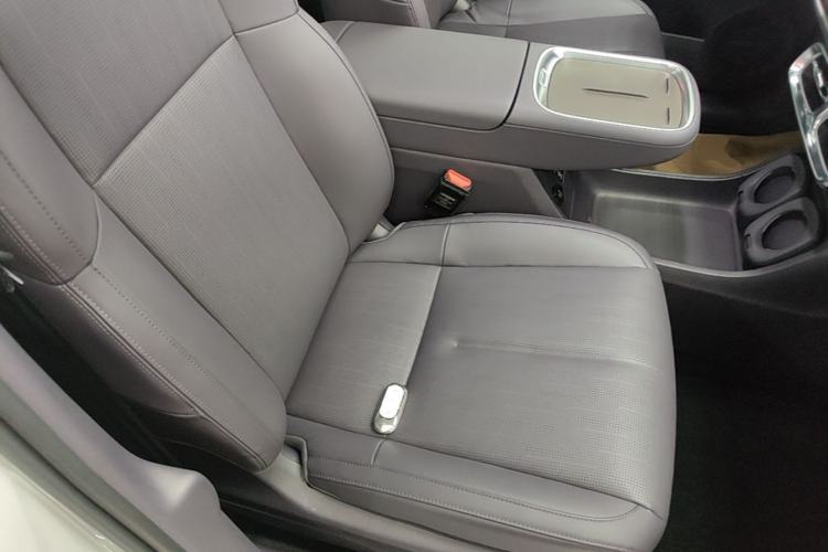 Used Leapmotor B10 2025 510 Joyful Edition Right Front Seat