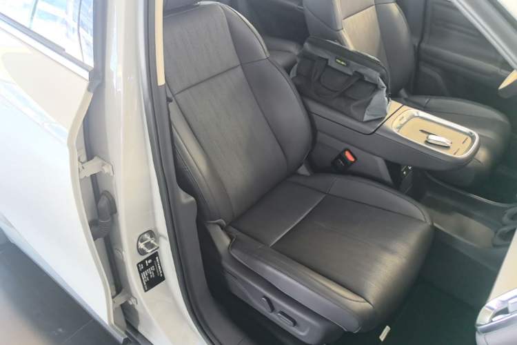Used Leapmotor B10 2025 510 Joyful Edition Right Front Seat