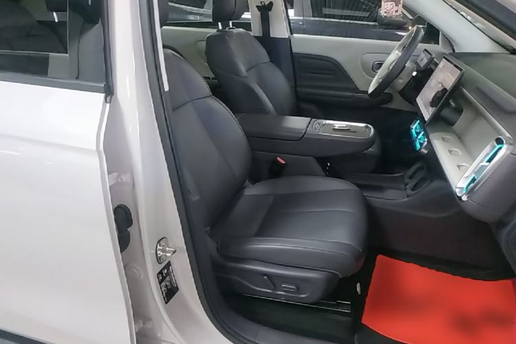 Used Leapmotor B10 2025 510 Joyful Edition Right Front Seat