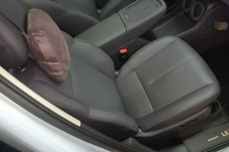 Used Leapmotor B10 2025 510 Joyful Edition Right Front Seat