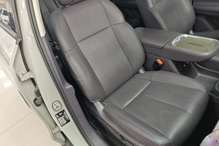 Used Leapmotor B10 2025 510 Joyful Edition Right Front Seat