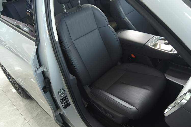 Used Leapmotor B10 2025 510 Joyful Edition Right Front Seat
