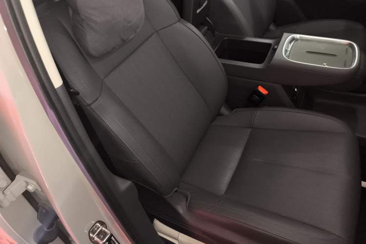 Used Leapmotor B10 2025 510 Joyful Edition Right Front Seat
