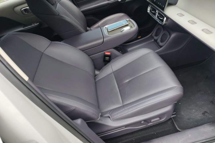 Used Leapmotor B10 2025 510 Joyful Edition Right Front Seat