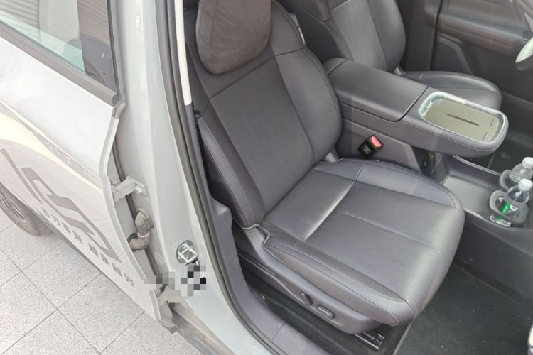 Used Leapmotor B10 2025 510 Joyful Edition Right Front Seat