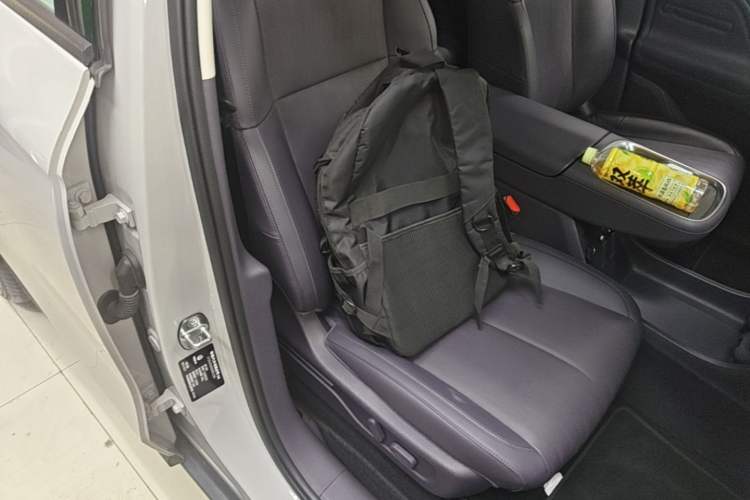 Used Leapmotor B10 2025 510 Joyful Edition Right Front Seat