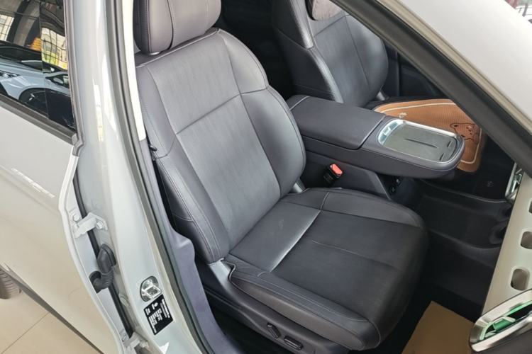 Used Leapmotor B10 2025 510 Joyful Edition Right Front Seat
