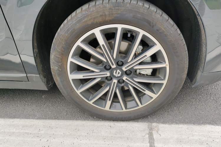 Used Leapmotor B10 2025 510 Comfort Edition Right Front Wheel Hub