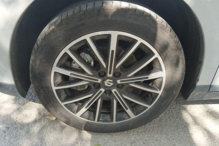 Used Leapmotor B10 2025 510 Joyful Edition Right Front Wheel Hub