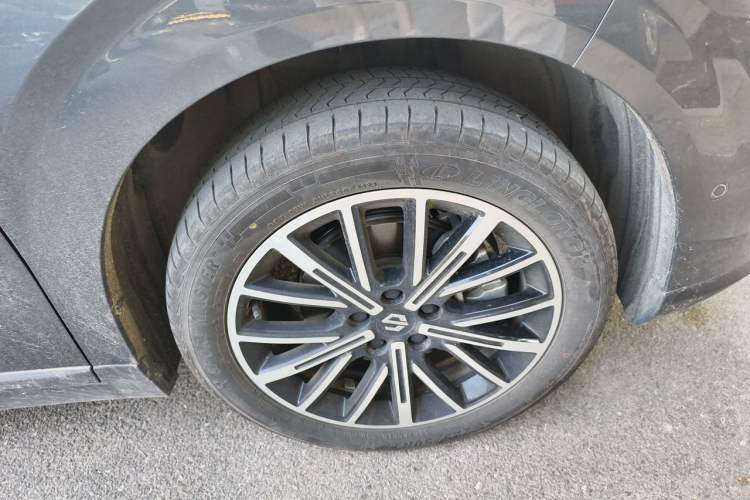 Used Leapmotor B10 2025 510 Comfort Edition Right Front Wheel Hub