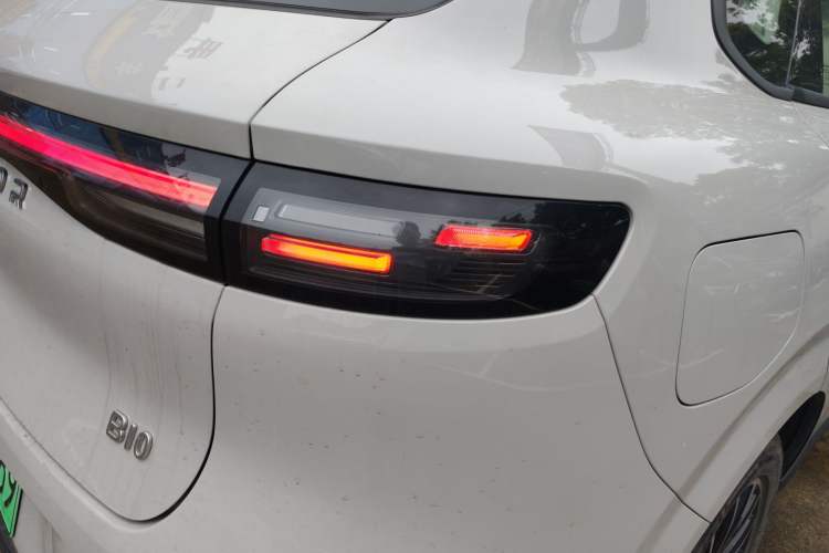 Used Leapmotor B10 2025 510 Joyful Edition Right Rear Taillight