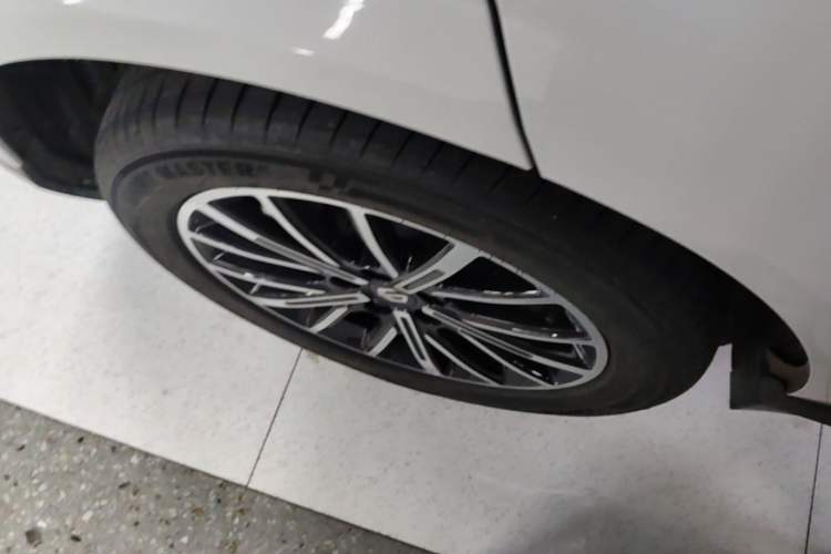 Used Leapmotor B10 2025 510 Comfort Edition Right Rear Wheel Hub