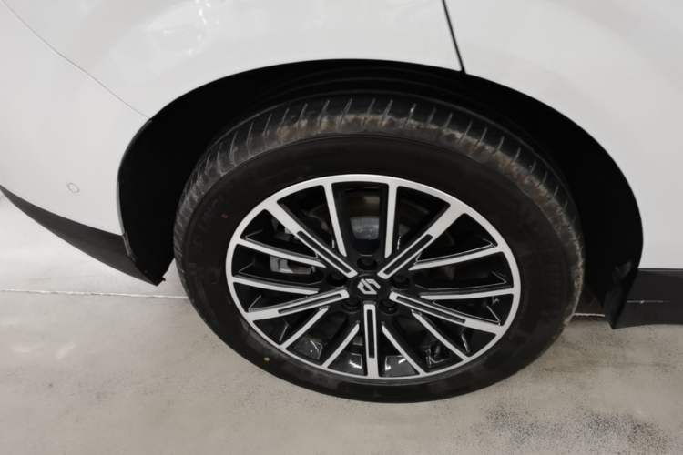 Used Leapmotor B10 2025 600 LiDAR Version Right Rear Wheel Hub