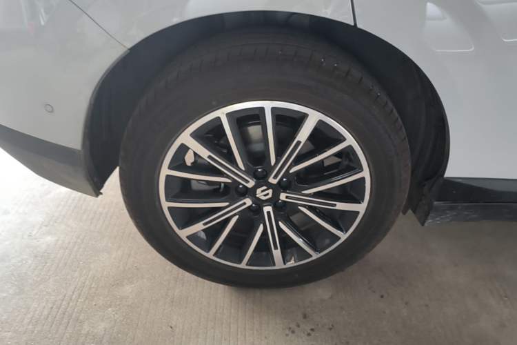 Used Leapmotor B10 2025 510 Joyful Edition Right Rear Wheel Hub