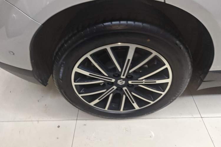 Used Leapmotor B10 2025 510 Joyful Edition Right Rear Wheel Hub