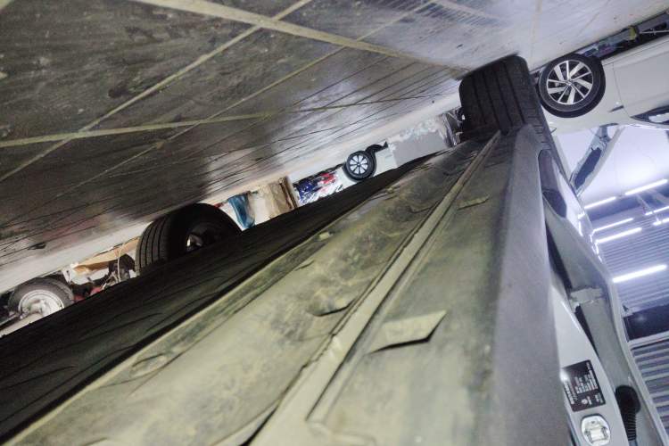 Used Leapmotor B10 2025 510 Joyful Edition Right Side Sill