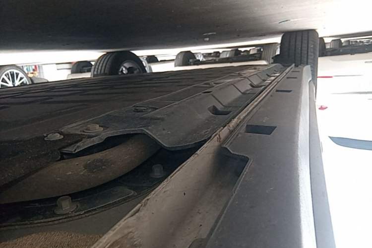 Used Leapmotor B10 2025 510 Joyful Edition Right Side Sill
