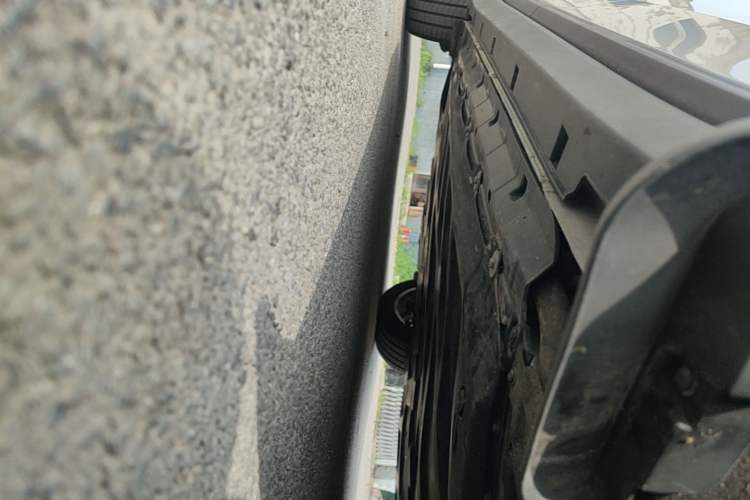 Used Leapmotor B10 2025 600 LiDAR Version Right Side Sill