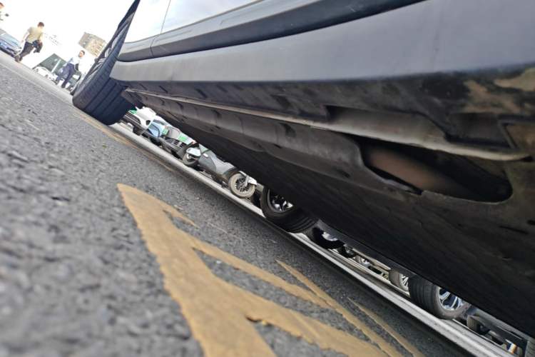 Used Leapmotor B10 2025 510 Joyful Edition Right Side Sill