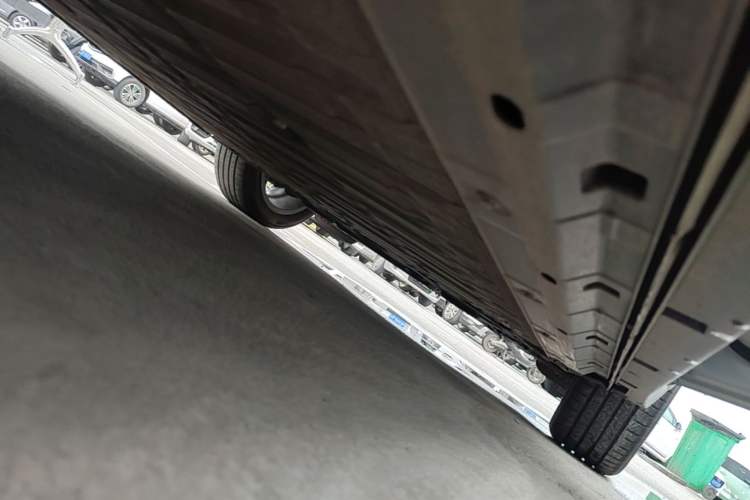 Used Leapmotor B10 2025 510 Joyful Edition Right Side Sill