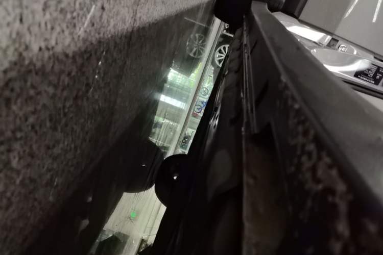 Used Leapmotor B10 2025 510 Joyful Edition Right Side Sill